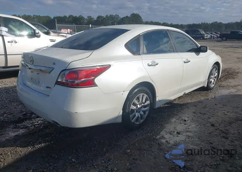 2014 Nissan Altima 2.5 S z USA, uszkodzony, nr VIN 1N4AL3AP2EC118104